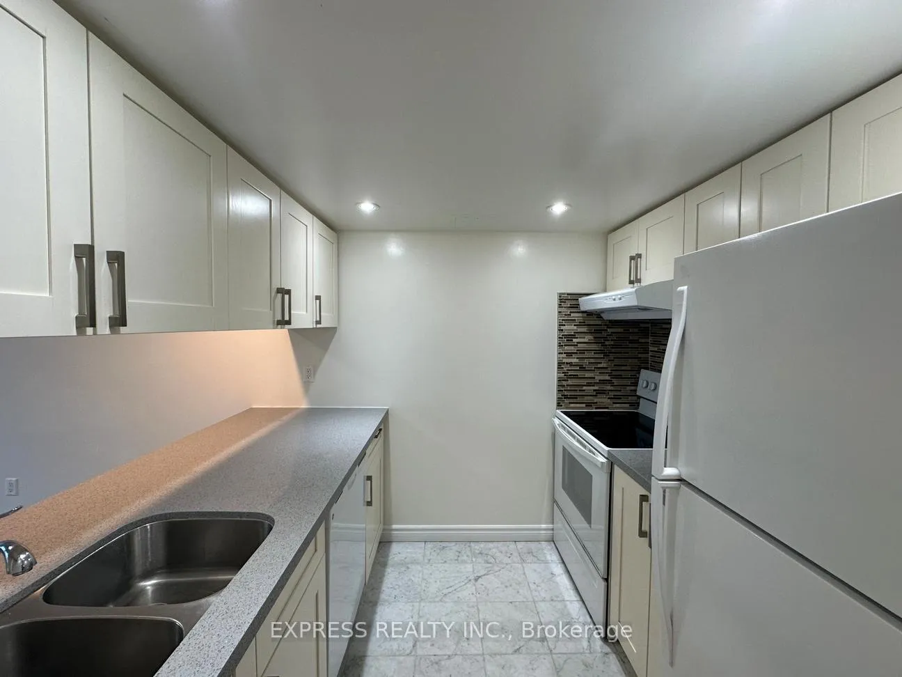 Photo 2 of Unit 2702, 38 Elm Street, Toronto, Bay Street Corridor — HOMEH