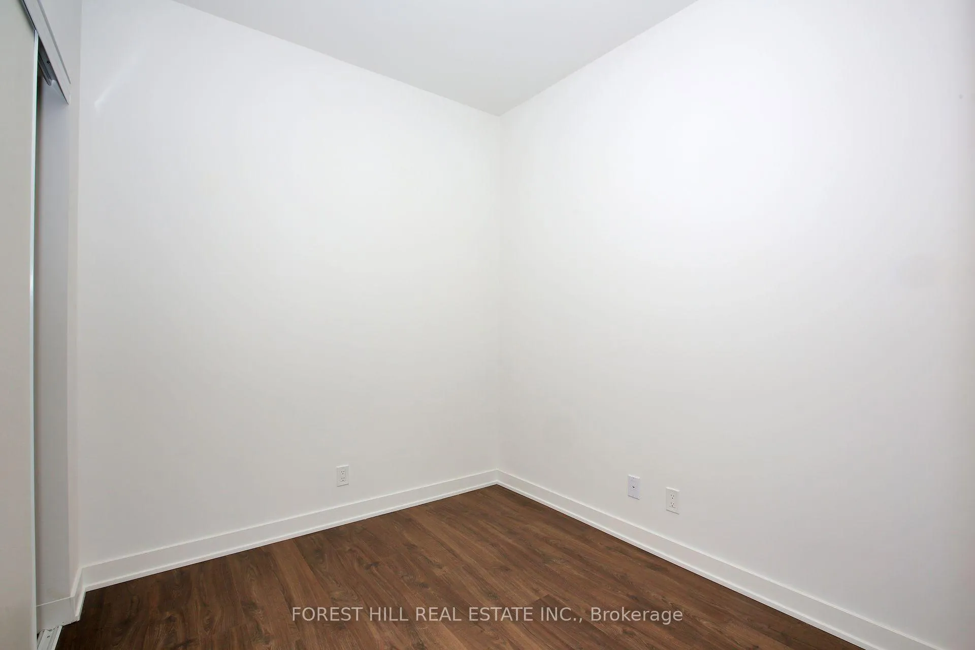 Photo 11 of Unit 1604, 30 Upper Mall Way, Vaughan, Brownridge — HOMEH