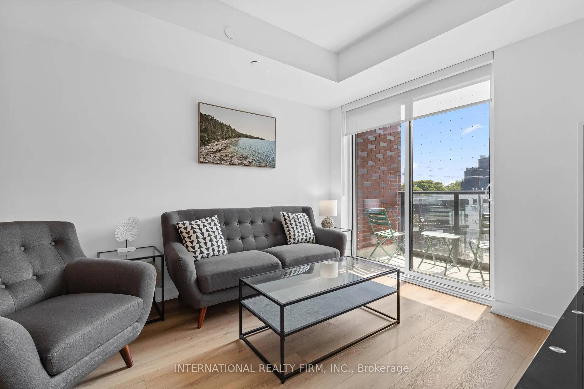Photo 7 of Unit 409, 5 Lakeview Avenue, Toronto, Trinity-Bellwoods — HOMEH