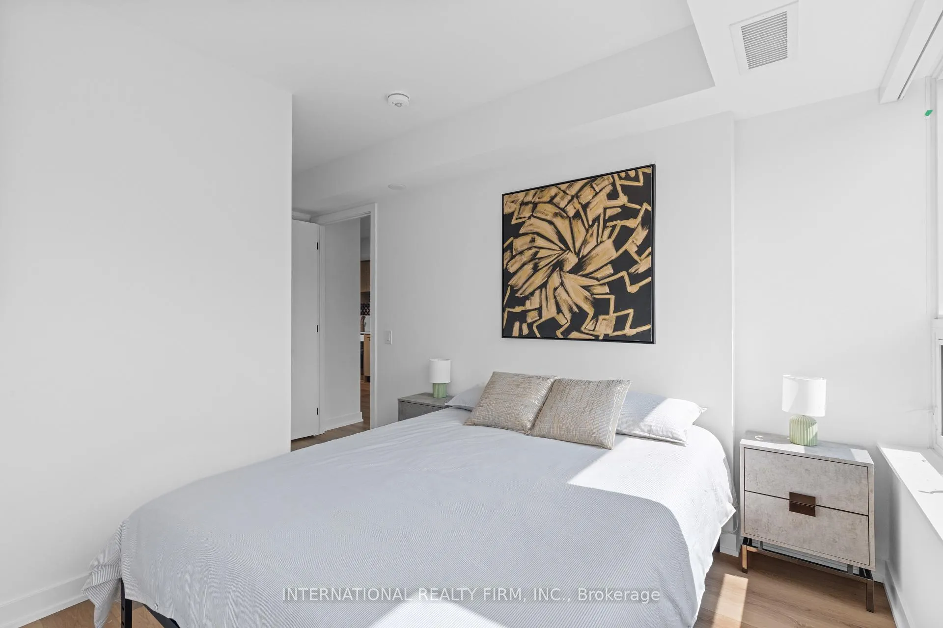 Photo 11 of Unit 409, 5 Lakeview Avenue, Toronto, Trinity-Bellwoods — HOMEH