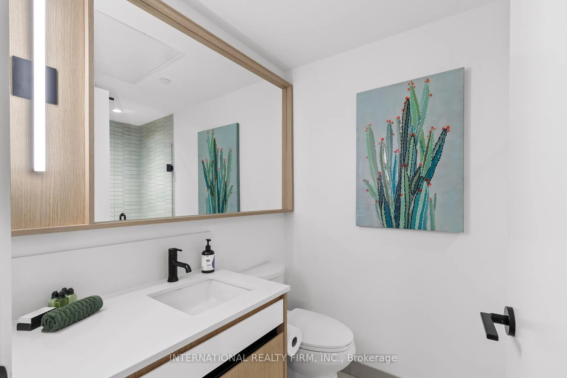 Photo 13 of Unit 409, 5 Lakeview Avenue, Toronto, Trinity-Bellwoods — HOMEH