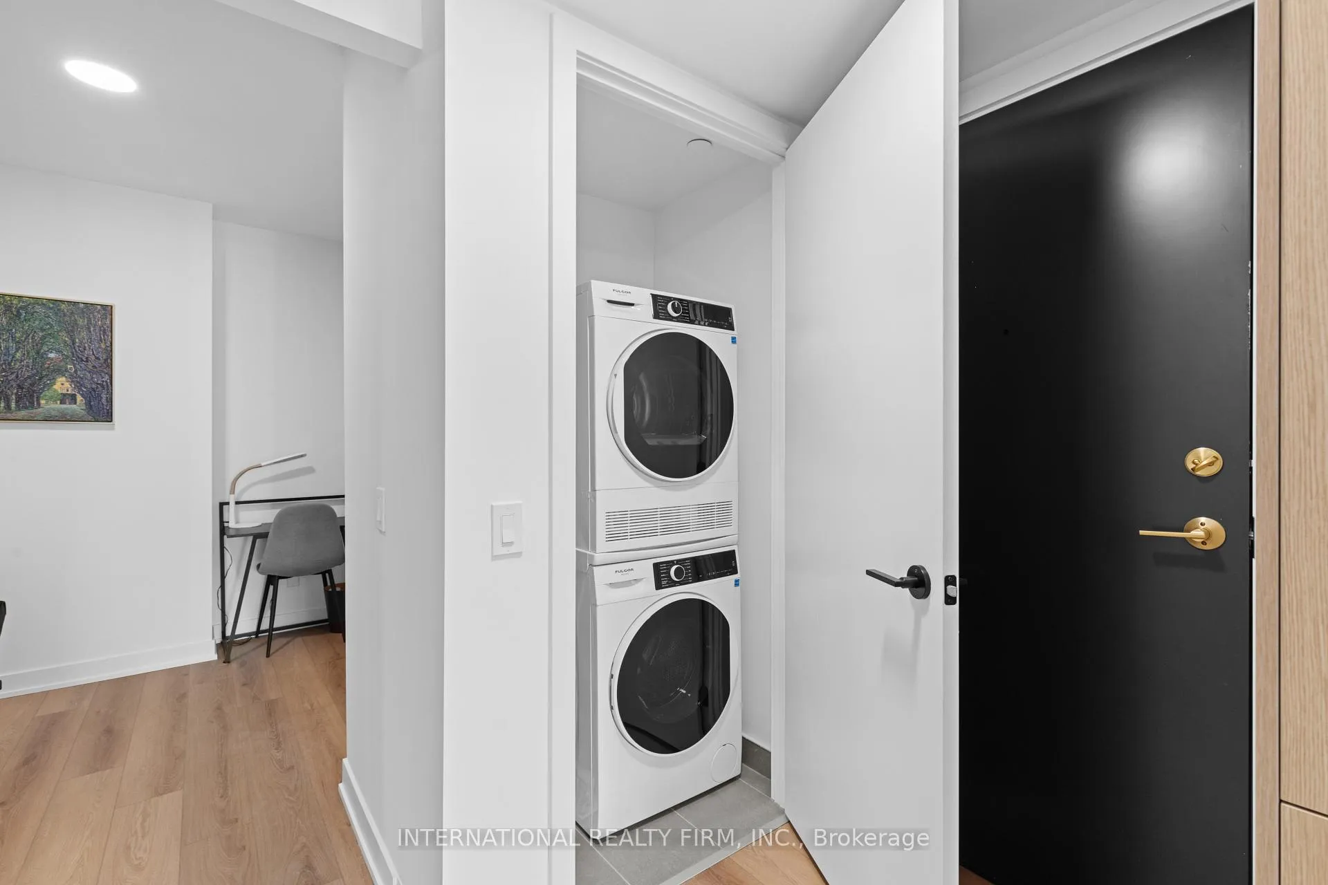 Photo 17 of Unit 409, 5 Lakeview Avenue, Toronto, Trinity-Bellwoods — HOMEH