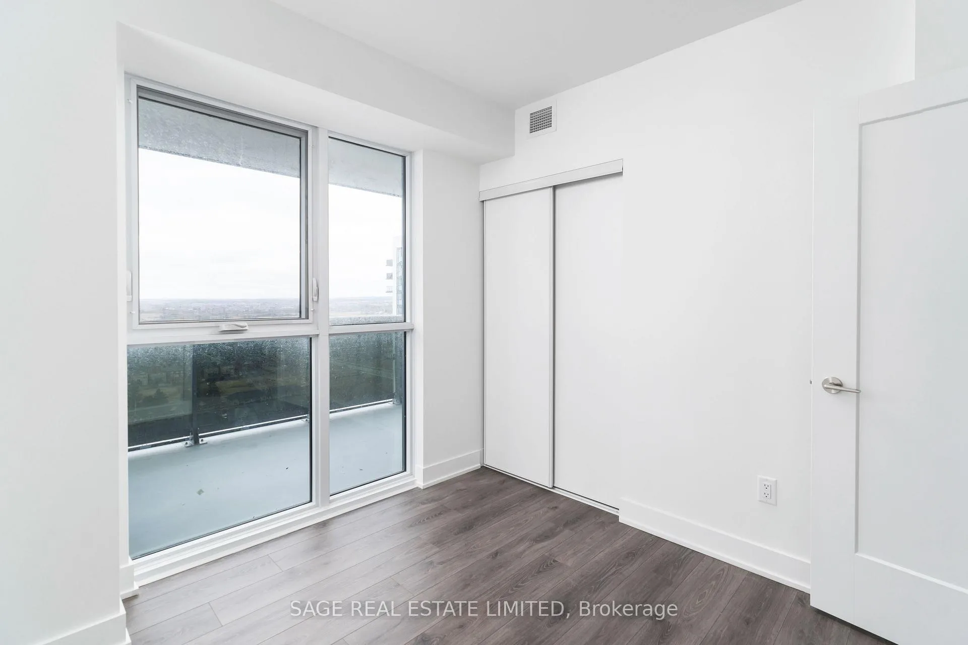 Photo 16 of Unit 2307, 2545 Simcoe Street N, Oshawa, Windfields — HOMEH