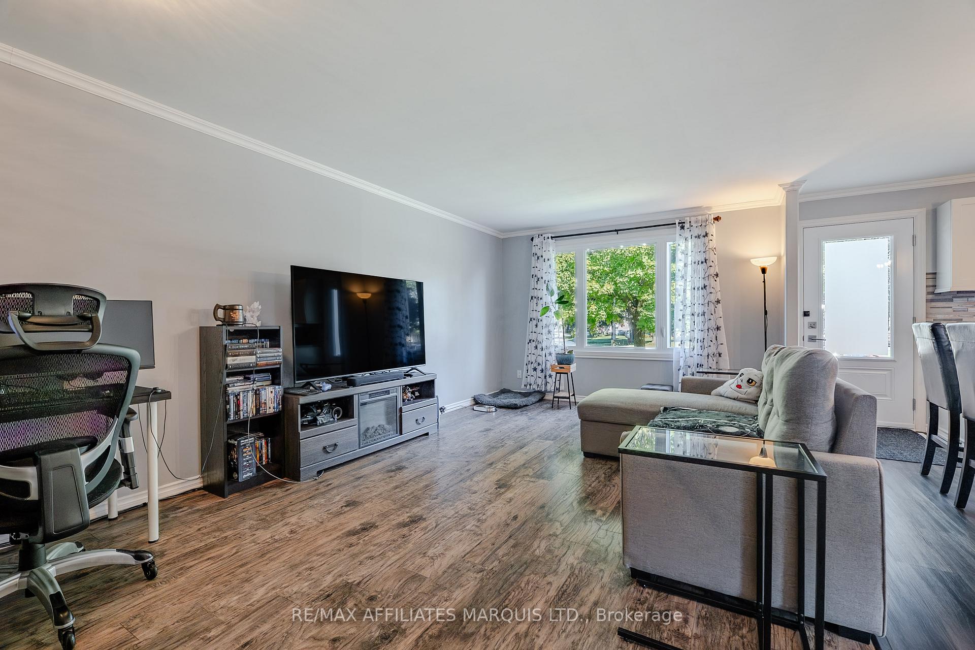 Photo 10 of 67 Kingslea Crescent, Cornwall — HOMEH