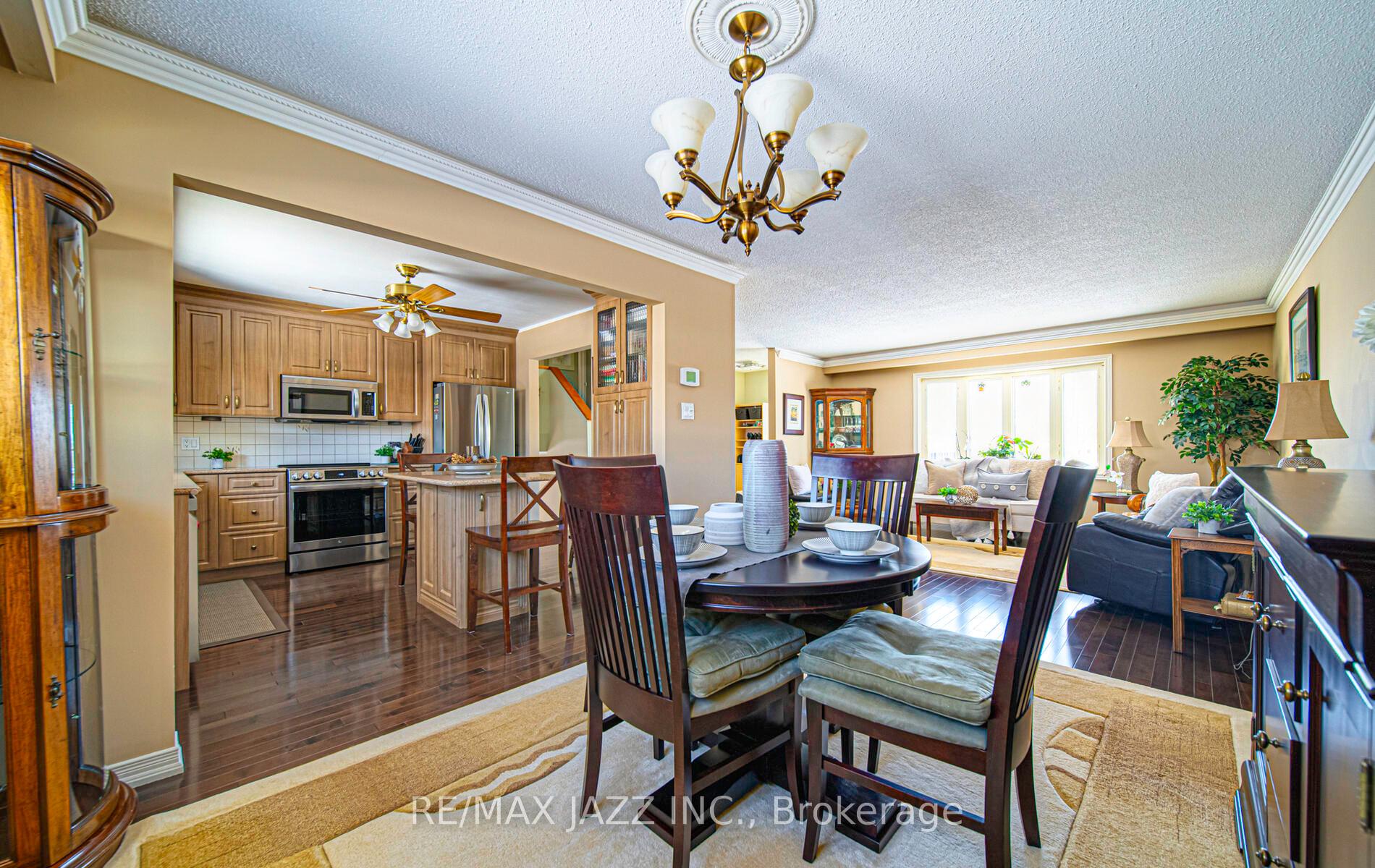 Photo 6 of 704 Pickering Beach Road, Ajax, South East — HOMEH
