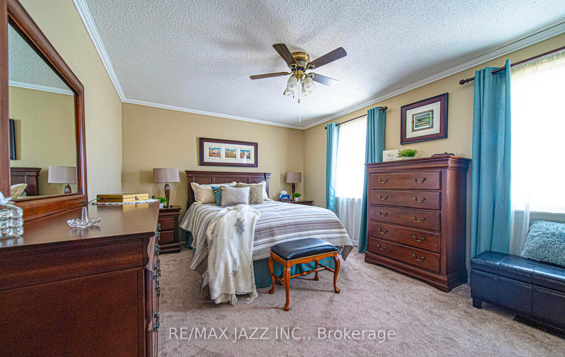 Photo 9 of 704 Pickering Beach Road, Ajax, South East — HOMEH