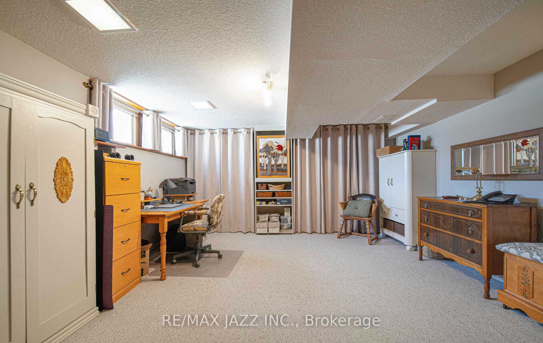 Photo 14 of 704 Pickering Beach Road, Ajax, South East — HOMEH