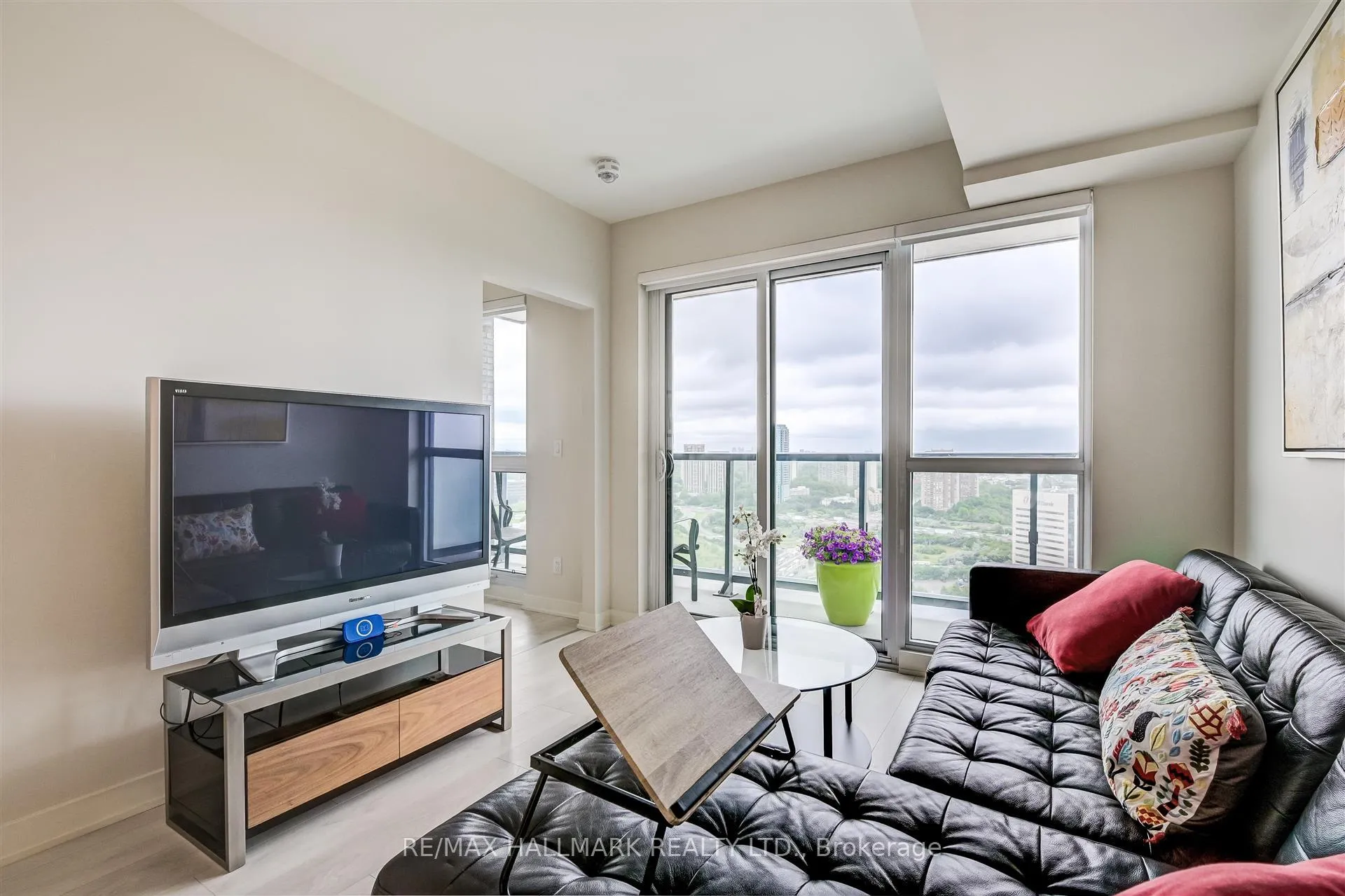 Photo 3 of Unit N2805, 6 Sonic Way, Toronto, Flemingdon Park — HOMEH