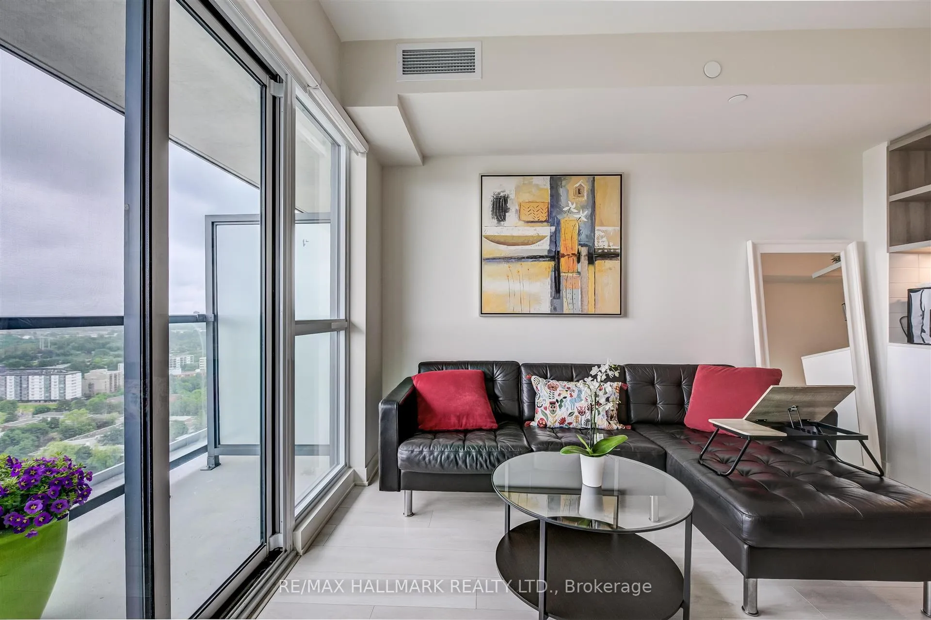 Photo 4 of Unit N2805, 6 Sonic Way, Toronto, Flemingdon Park — HOMEH