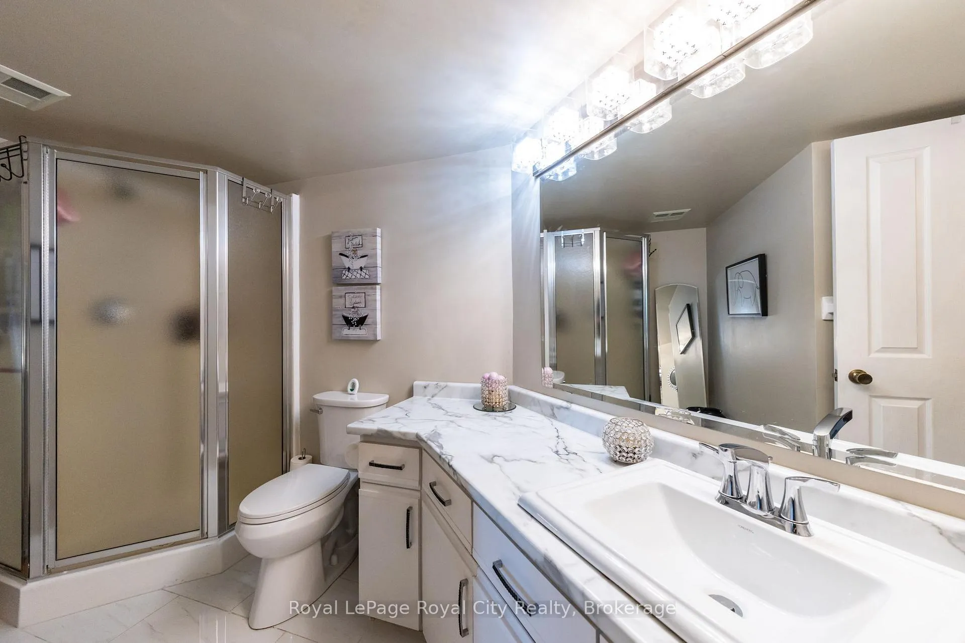 Photo 17 of Unit 601, 8 Christopher Court, Guelph, Kortright West — HOMEH