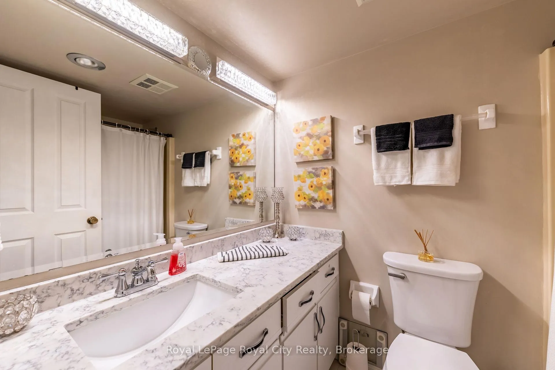 Photo 21 of Unit 601, 8 Christopher Court, Guelph, Kortright West — HOMEH