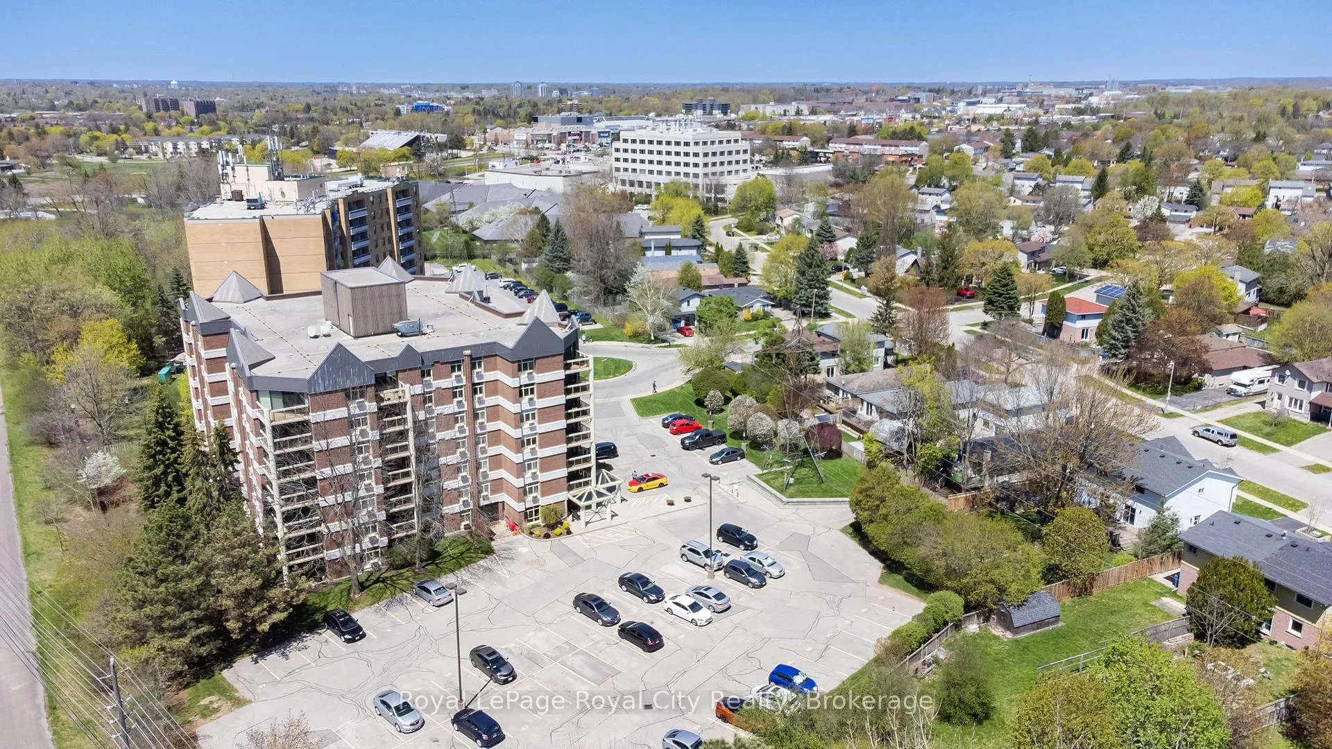 Photo 35 of Unit 601, 8 Christopher Court, Guelph, Kortright West — HOMEH