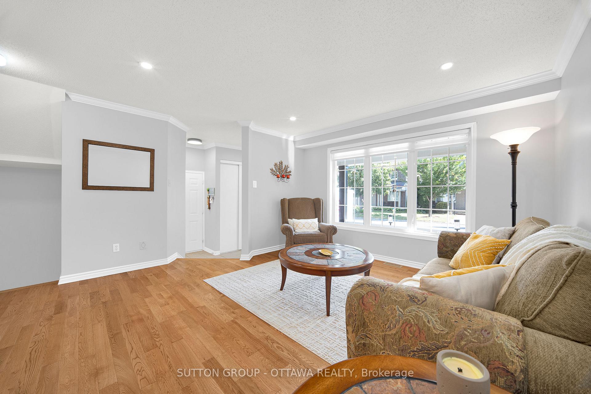 Photo 7 of 11 Baypointe Crescent, Ottawa, Barrhaven East — HOMEH