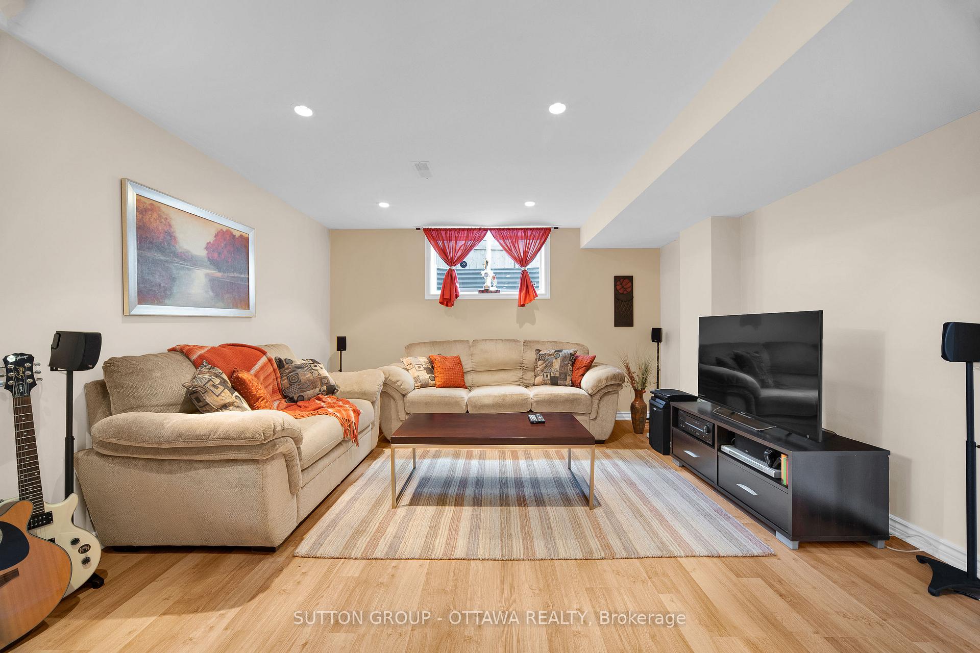 Photo 35 of 11 Baypointe Crescent, Ottawa, Barrhaven East — HOMEH