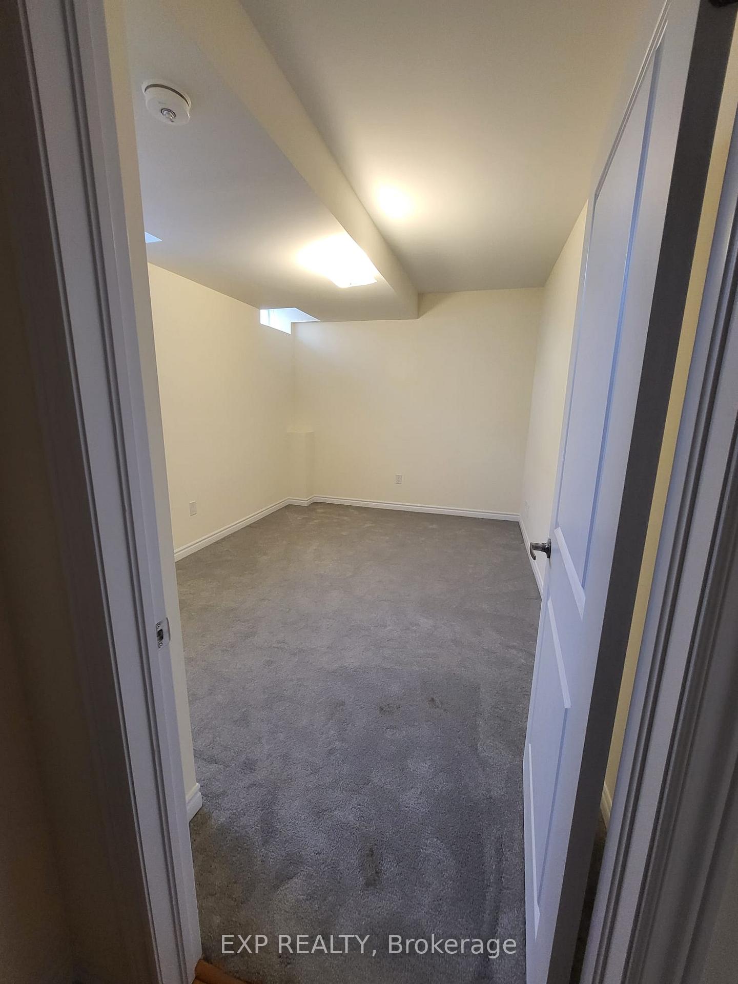 Photo 4 of Unit Basement Apt, 39 Bannister Road, Barrie, Rural Barrie Southeast — HOMEH