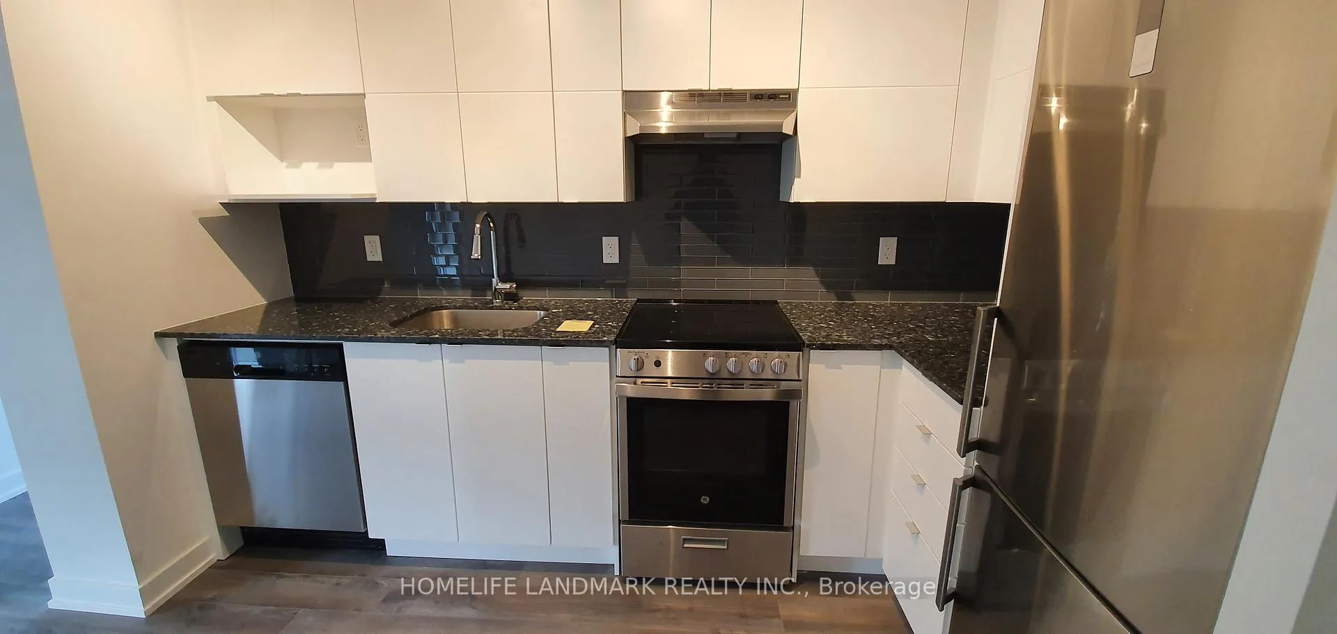 Photo 10 of Unit 1005, 120 Varna Drive N, Toronto, Englemount-Lawrence — HOMEH