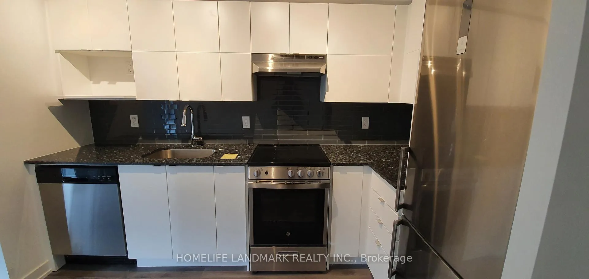 Photo 11 of Unit 1005, 120 Varna Drive N, Toronto, Englemount-Lawrence — HOMEH