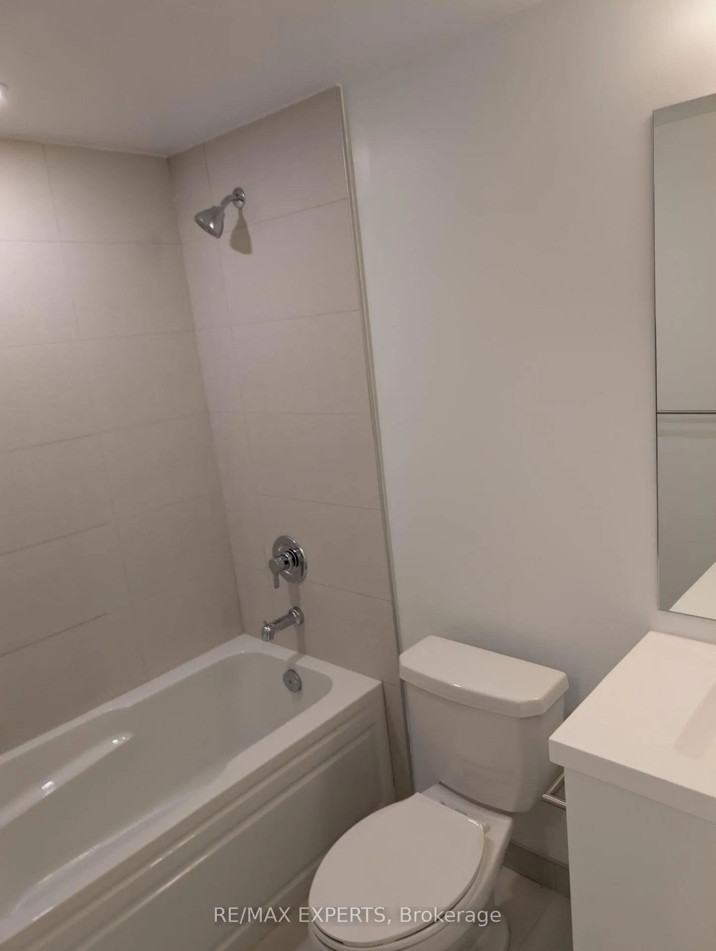Photo 7 of Unit 2213, 2545 Simcoe Street N, Oshawa, Windfields — HOMEH