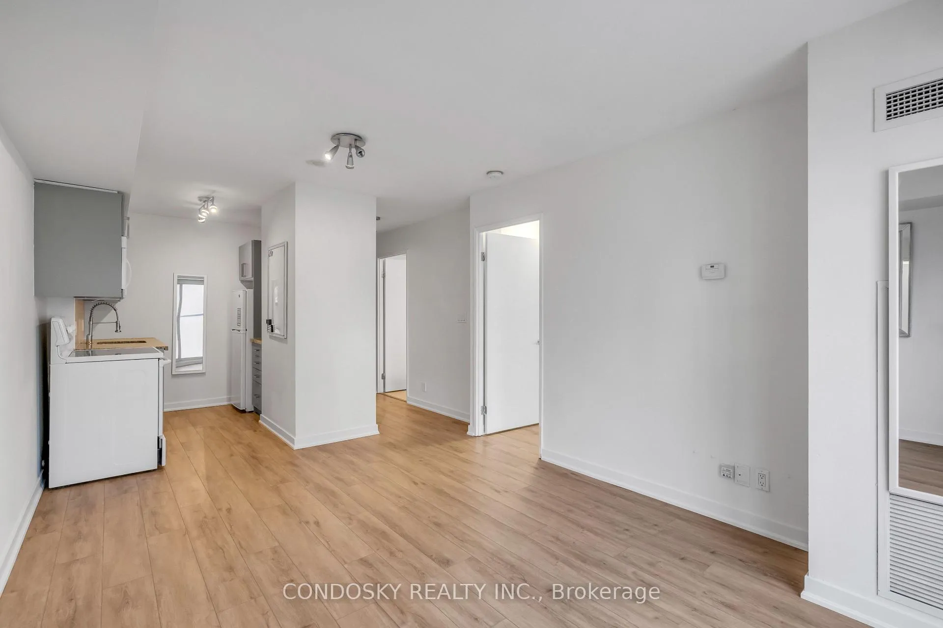 Photo 7 of Unit 508, 1005 King Street W, Toronto, Niagara — HOMEH