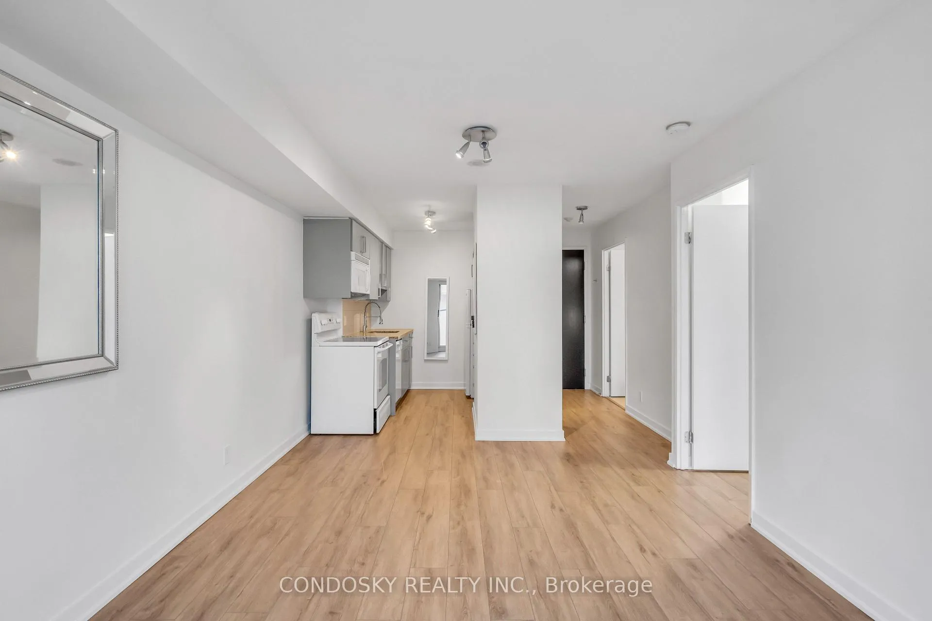 Photo 8 of Unit 508, 1005 King Street W, Toronto, Niagara — HOMEH