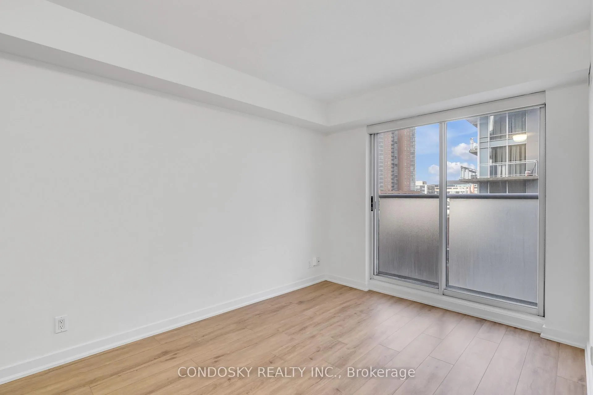 Photo 17 of Unit 508, 1005 King Street W, Toronto, Niagara — HOMEH