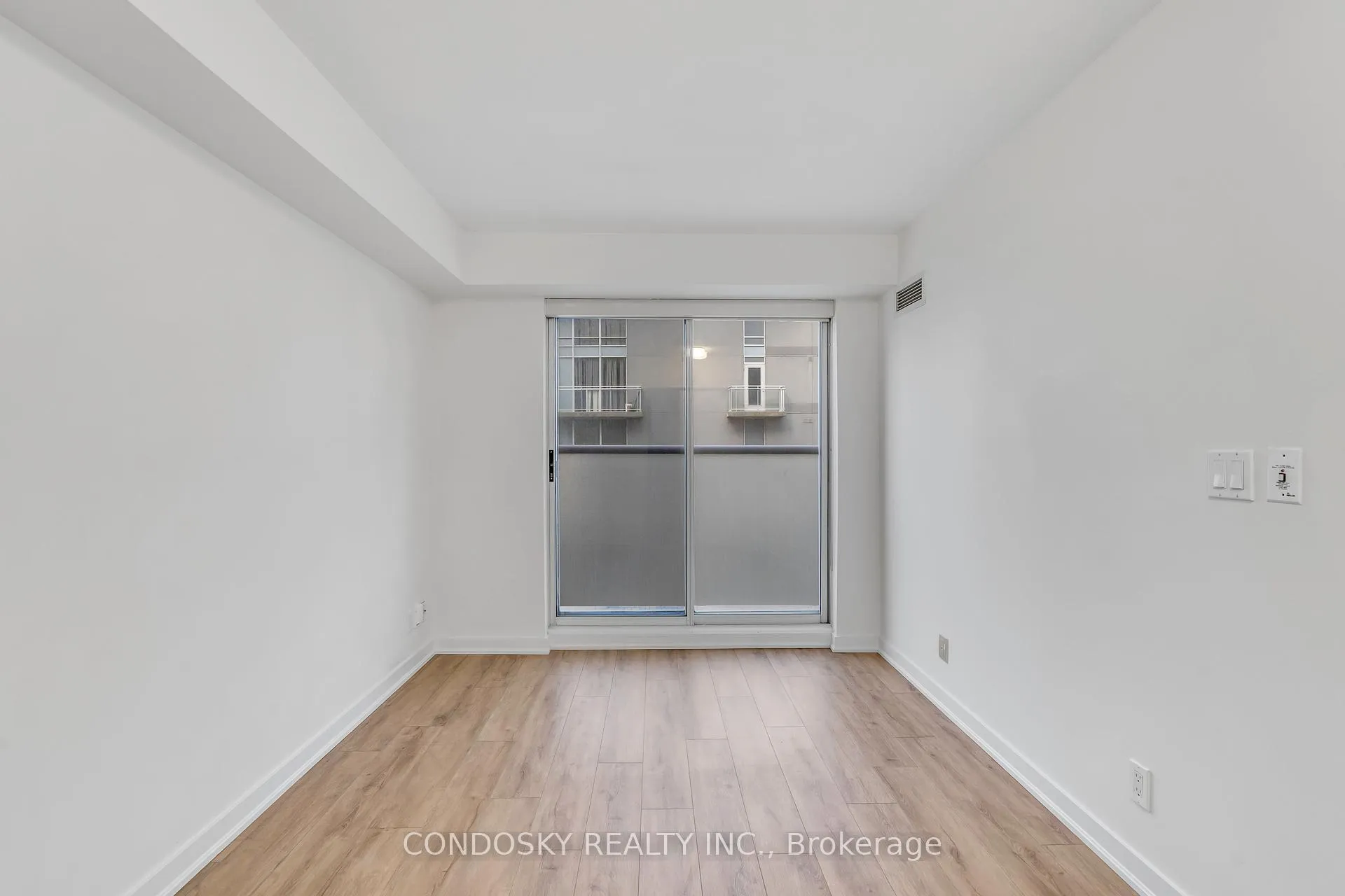 Photo 19 of Unit 508, 1005 King Street W, Toronto, Niagara — HOMEH