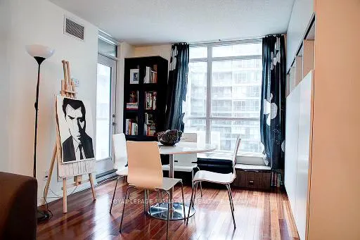 Photo 6 of Unit 401, 219 Fort York Boulevard, Toronto, Niagara — HOMEH