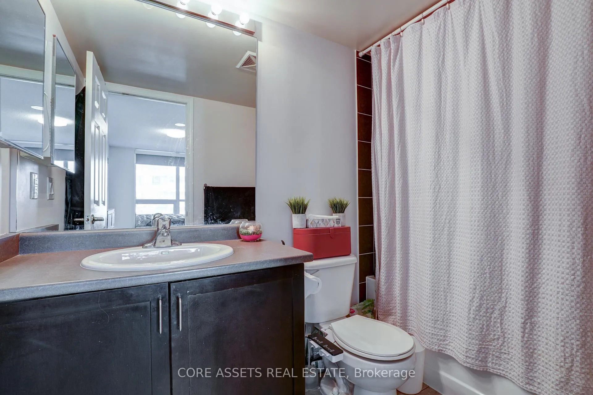 Photo 23 of Unit 2306, 19 Grand Trunk Crescent, Toronto, Waterfront Communities — HOMEH