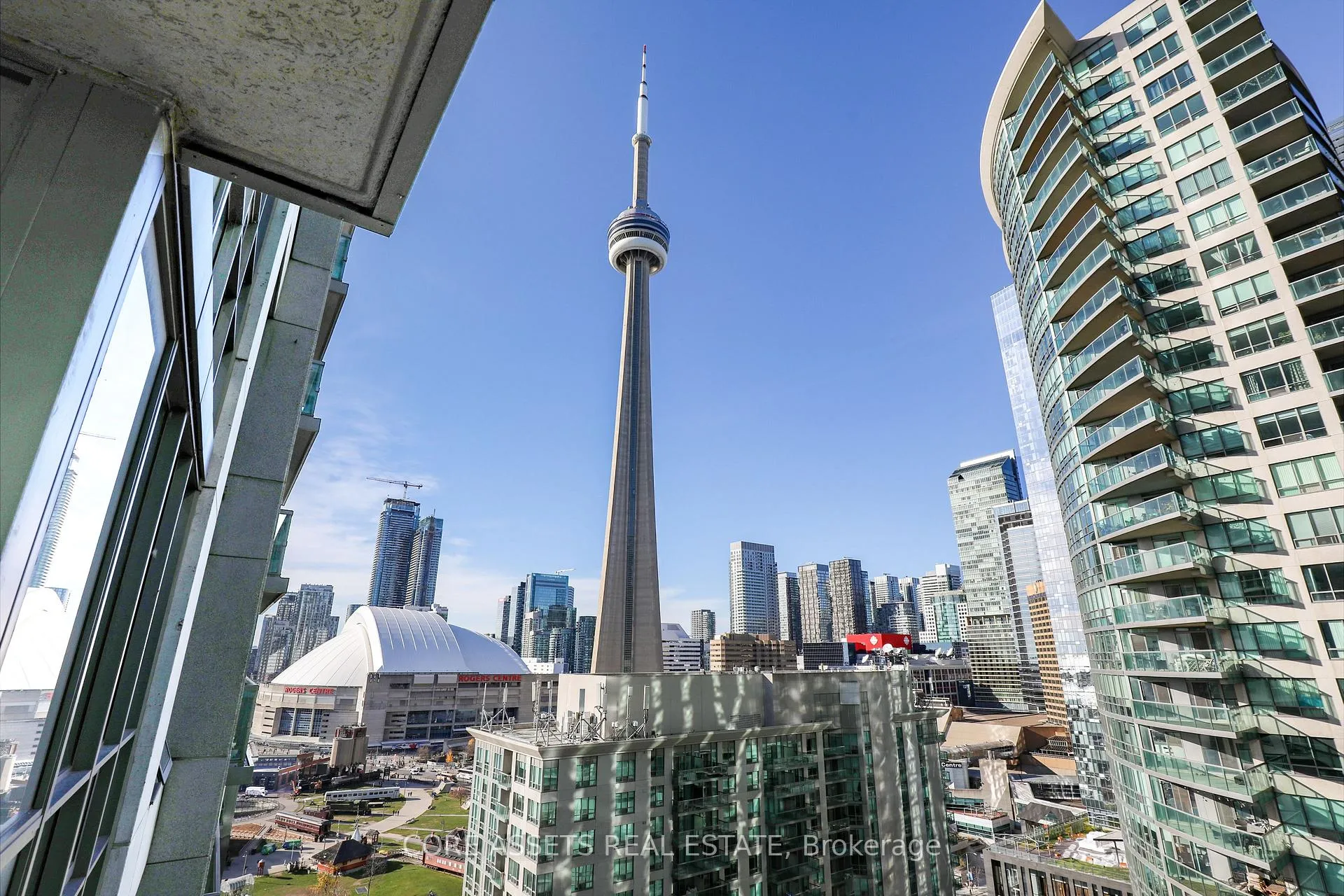 Photo 30 of Unit 2306, 19 Grand Trunk Crescent, Toronto, Waterfront Communities — HOMEH