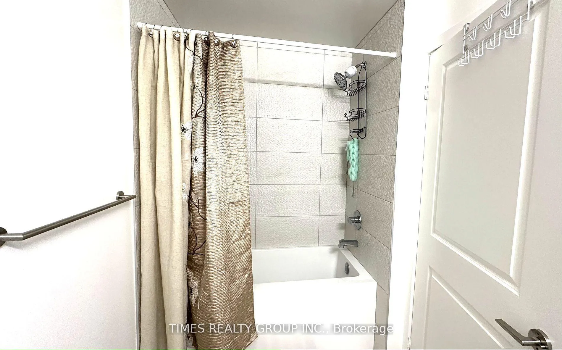 Photo 12 of Unit 216, 1 Promenade Circle, Vaughan, Brownridge — HOMEH