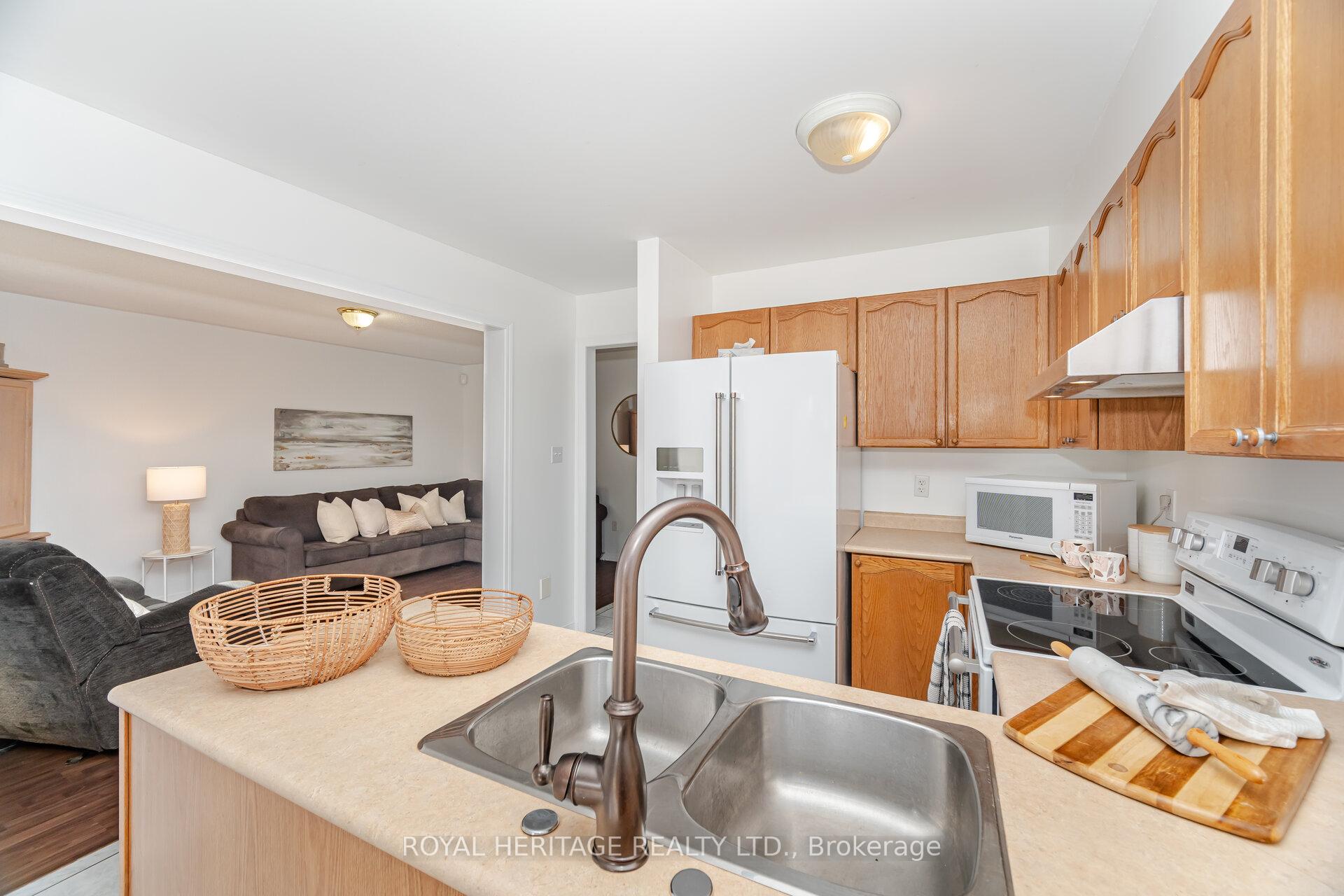 Photo 9 of 170 Madden Place, Clarington, Bowmanville — HOMEH