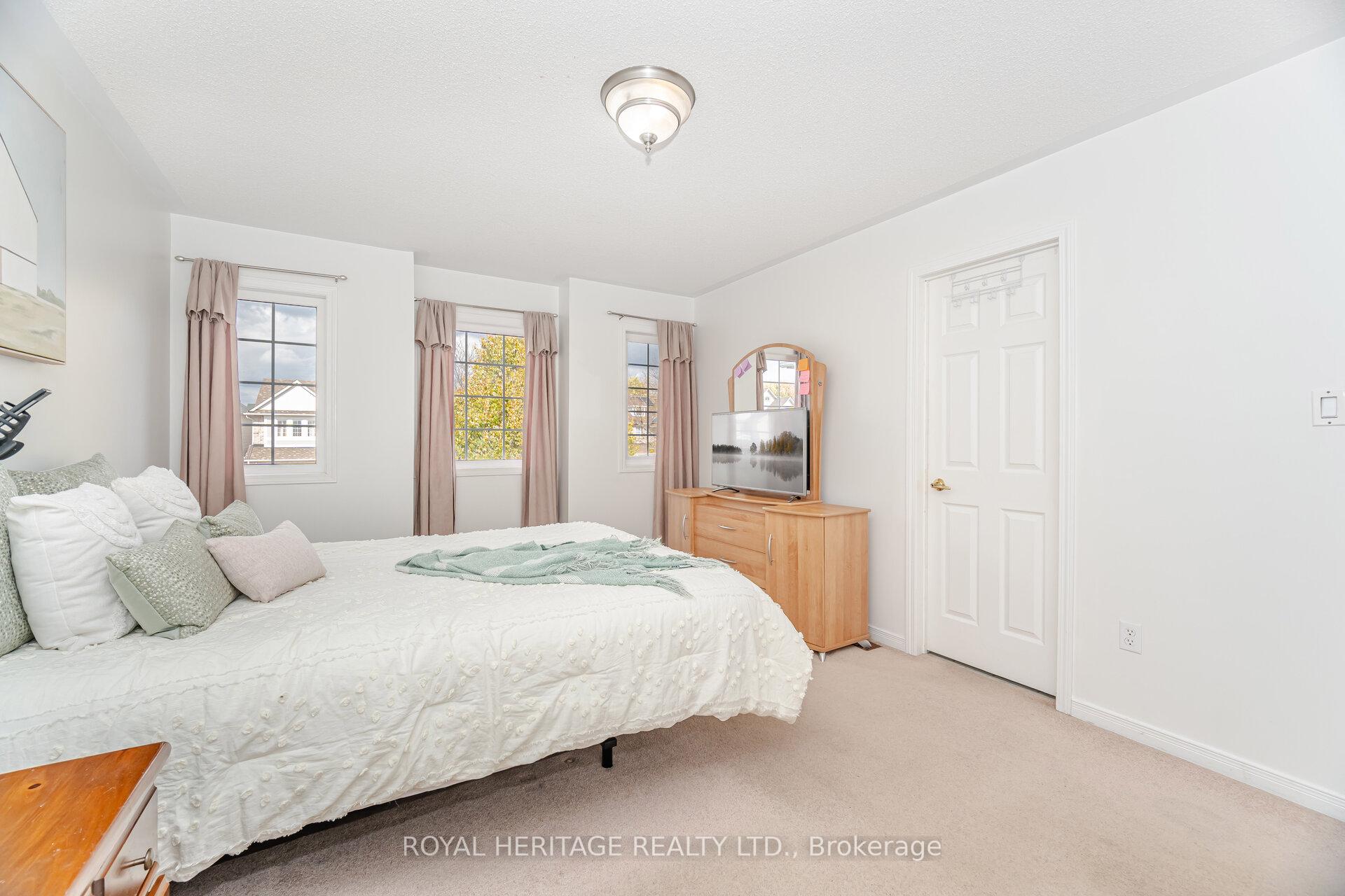 Photo 12 of 170 Madden Place, Clarington, Bowmanville — HOMEH