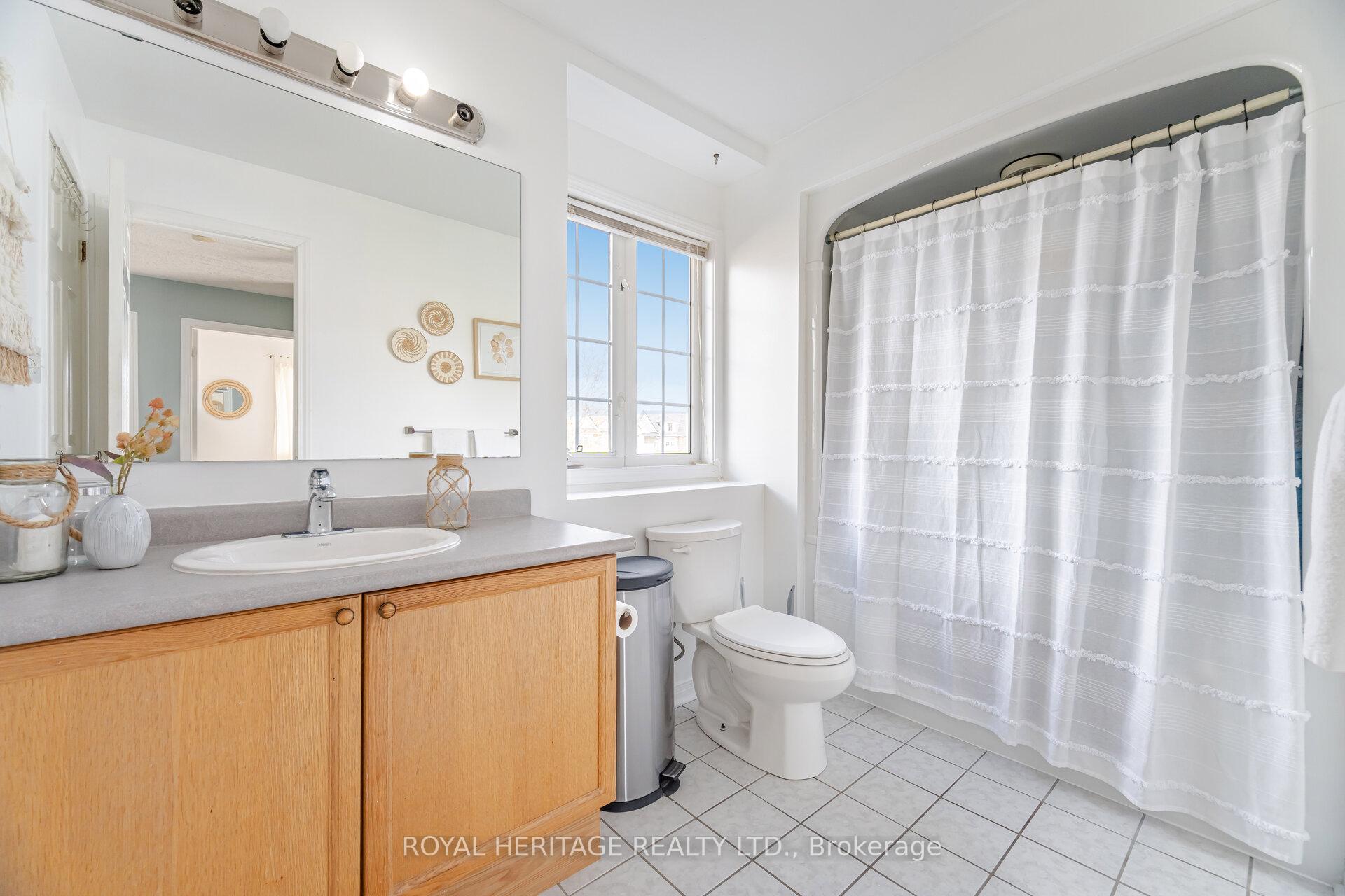 Photo 15 of 170 Madden Place, Clarington, Bowmanville — HOMEH