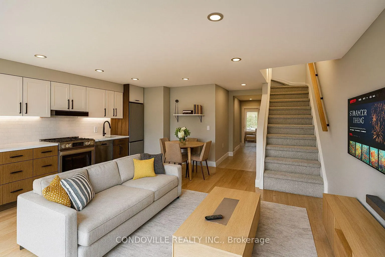 Photo 2 of Unit 13, 854 Doon Village Road E, Kitchener — HOMEH