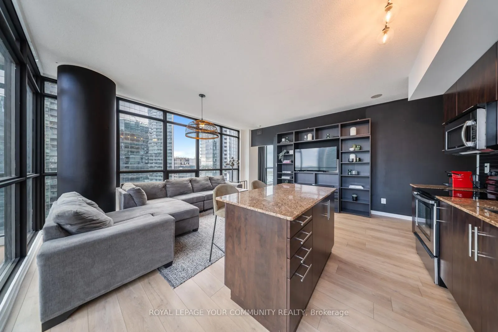 Photo 10 of Unit 3407, 55 Bremner Boulevard, Toronto, Waterfront Communities — HOMEH