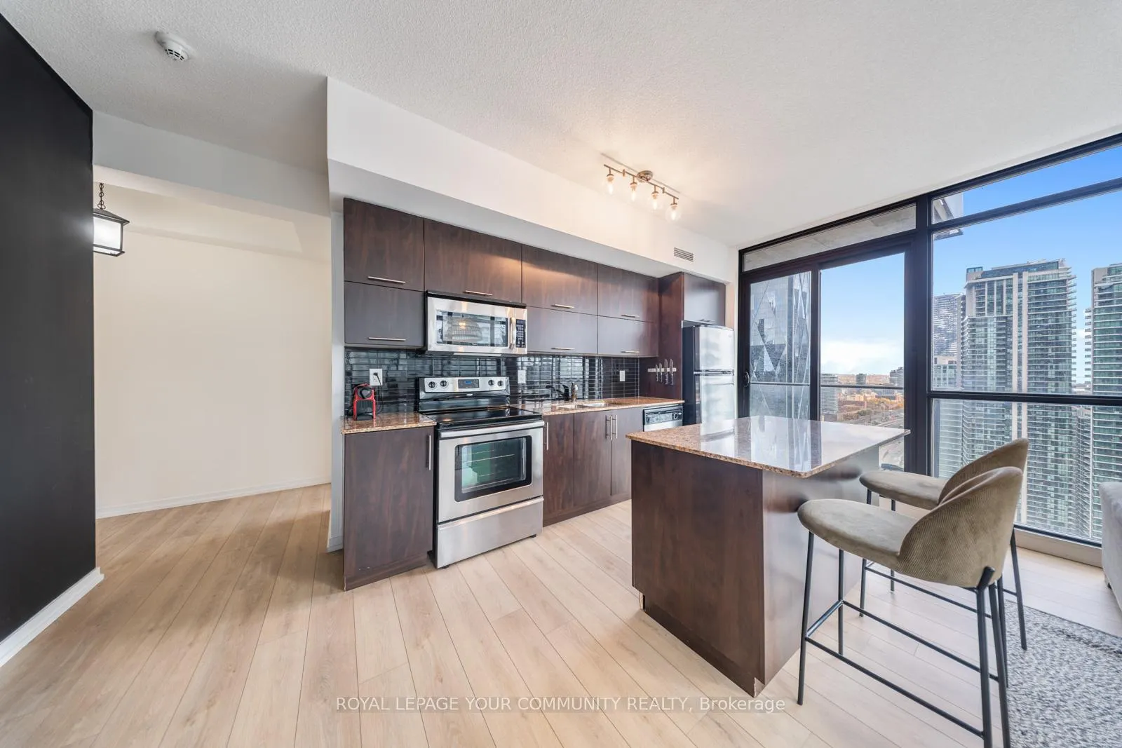 Photo 13 of Unit 3407, 55 Bremner Boulevard, Toronto, Waterfront Communities — HOMEH