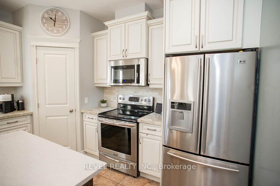 Photo 14 of 20 Wingrove Woods, Brant, Burford — HOMEH