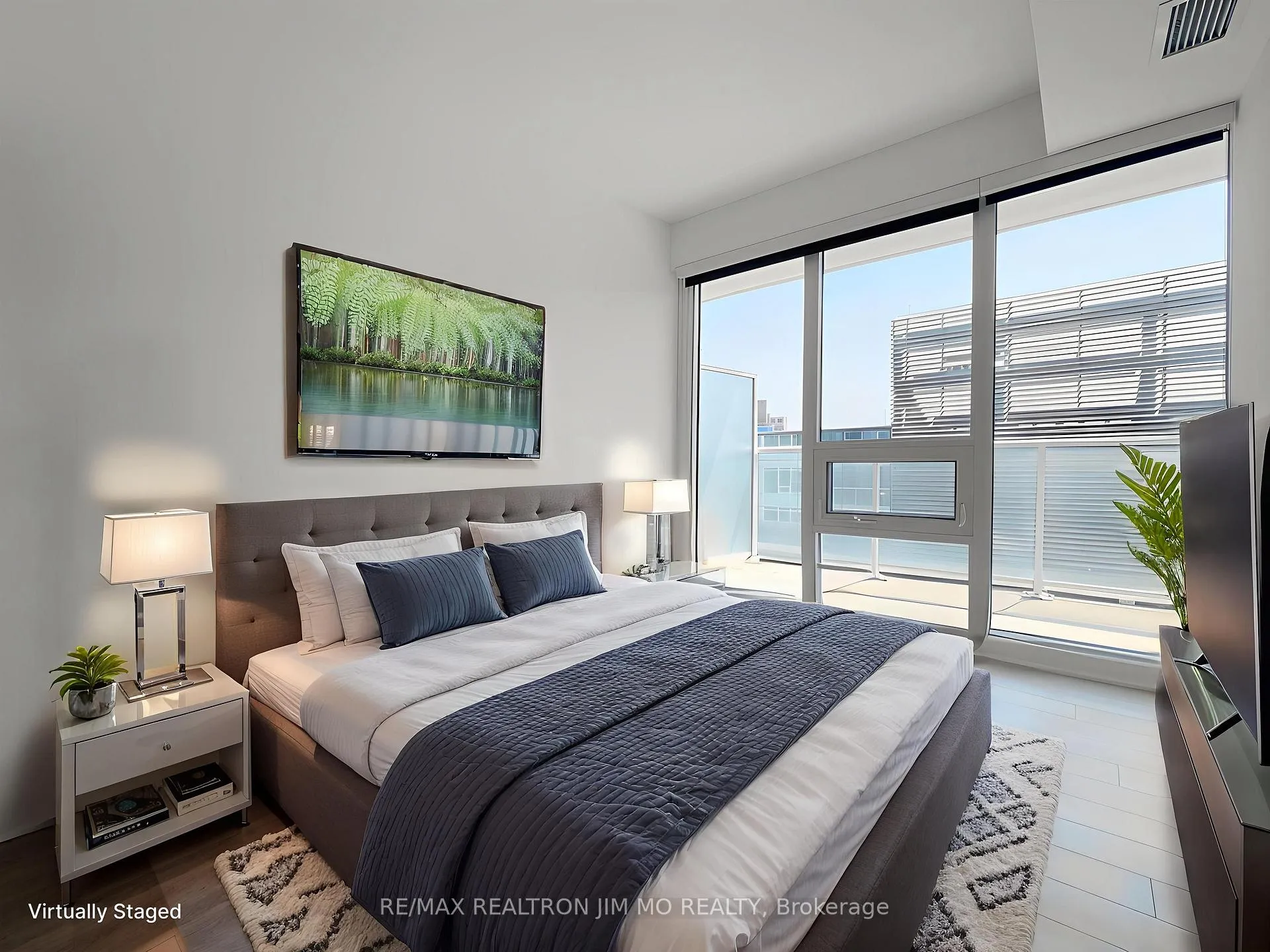 Photo 10 of Unit 1201, 17 Bathurst Street, Toronto, Waterfront Communities — HOMEH