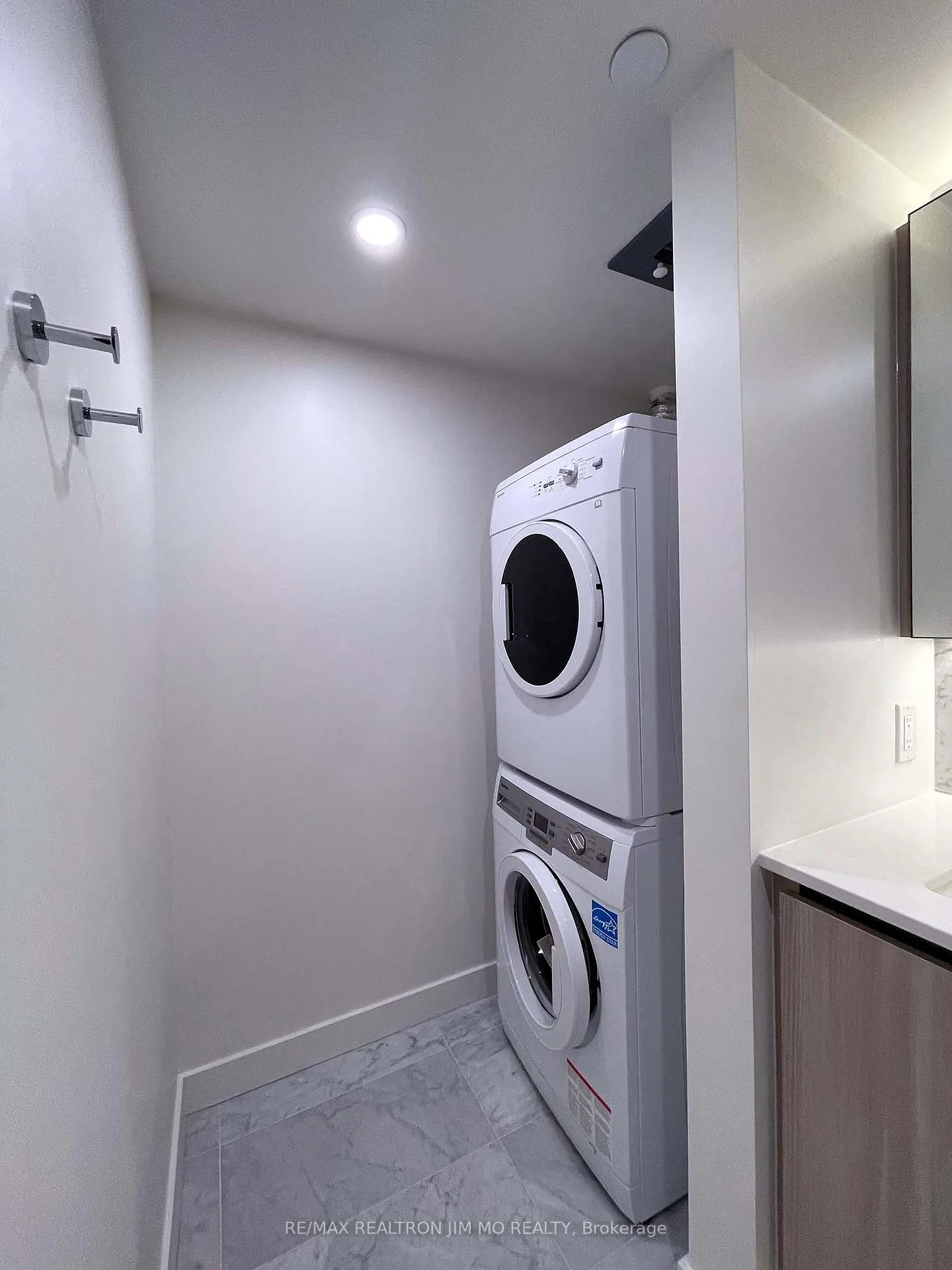 Photo 15 of Unit 1201, 17 Bathurst Street, Toronto, Waterfront Communities — HOMEH