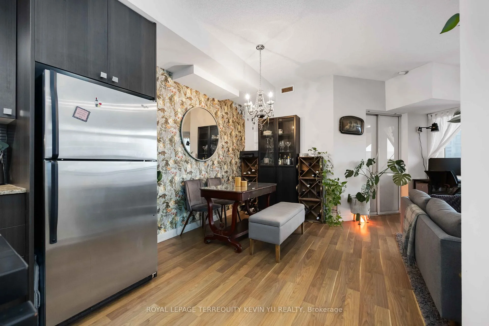Photo 7 of Unit 620, 775 King Street W, Toronto, Niagara — HOMEH