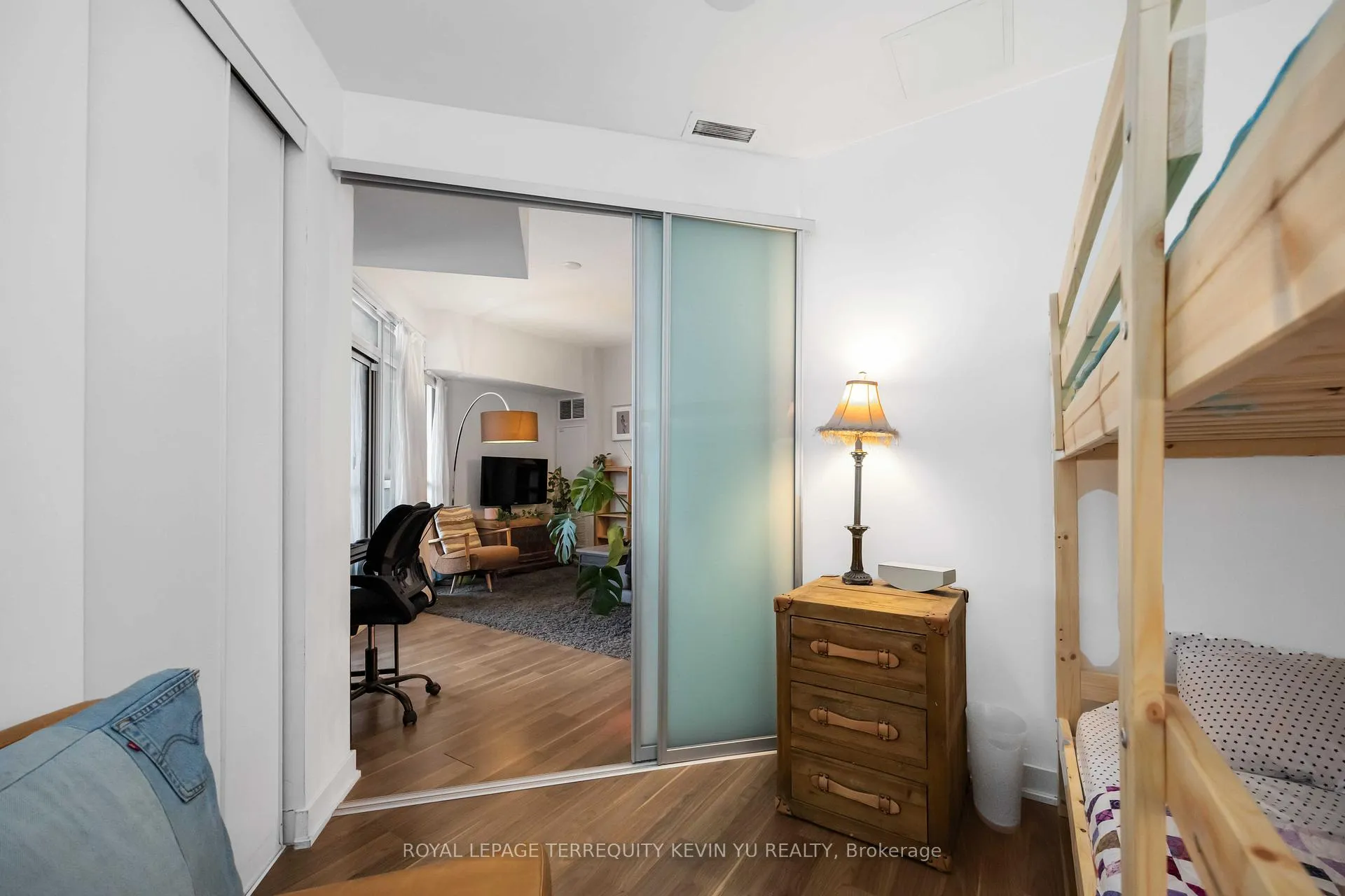 Photo 15 of Unit 620, 775 King Street W, Toronto, Niagara — HOMEH