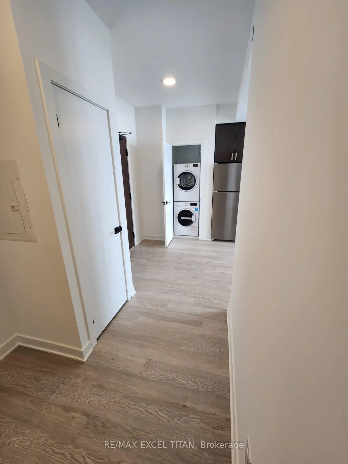 Photo 6 of Unit 1113, 2782 Barton Street, Hamilton, Riverdale — HOMEH