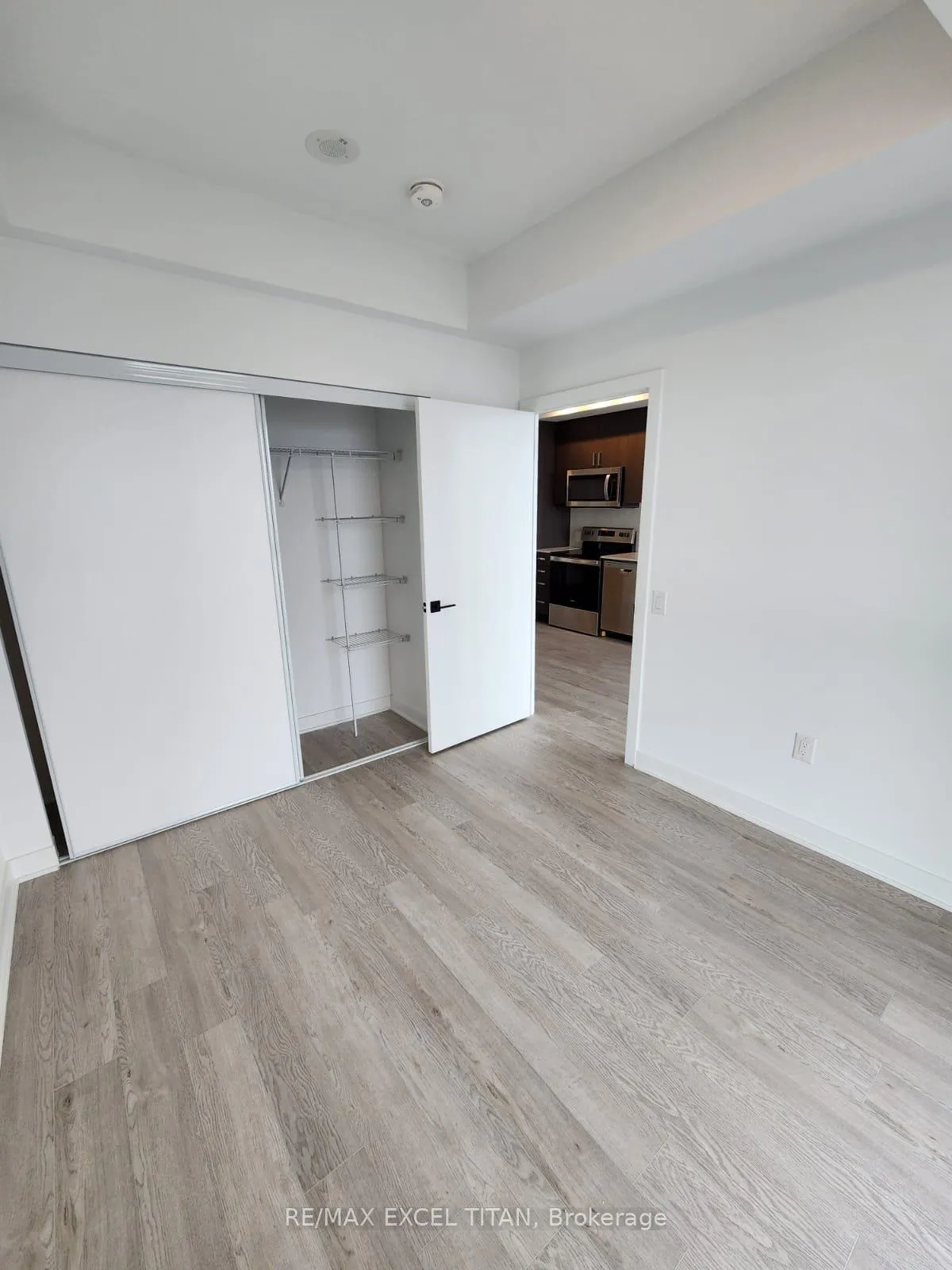 Photo 11 of Unit 1113, 2782 Barton Street, Hamilton, Riverdale — HOMEH