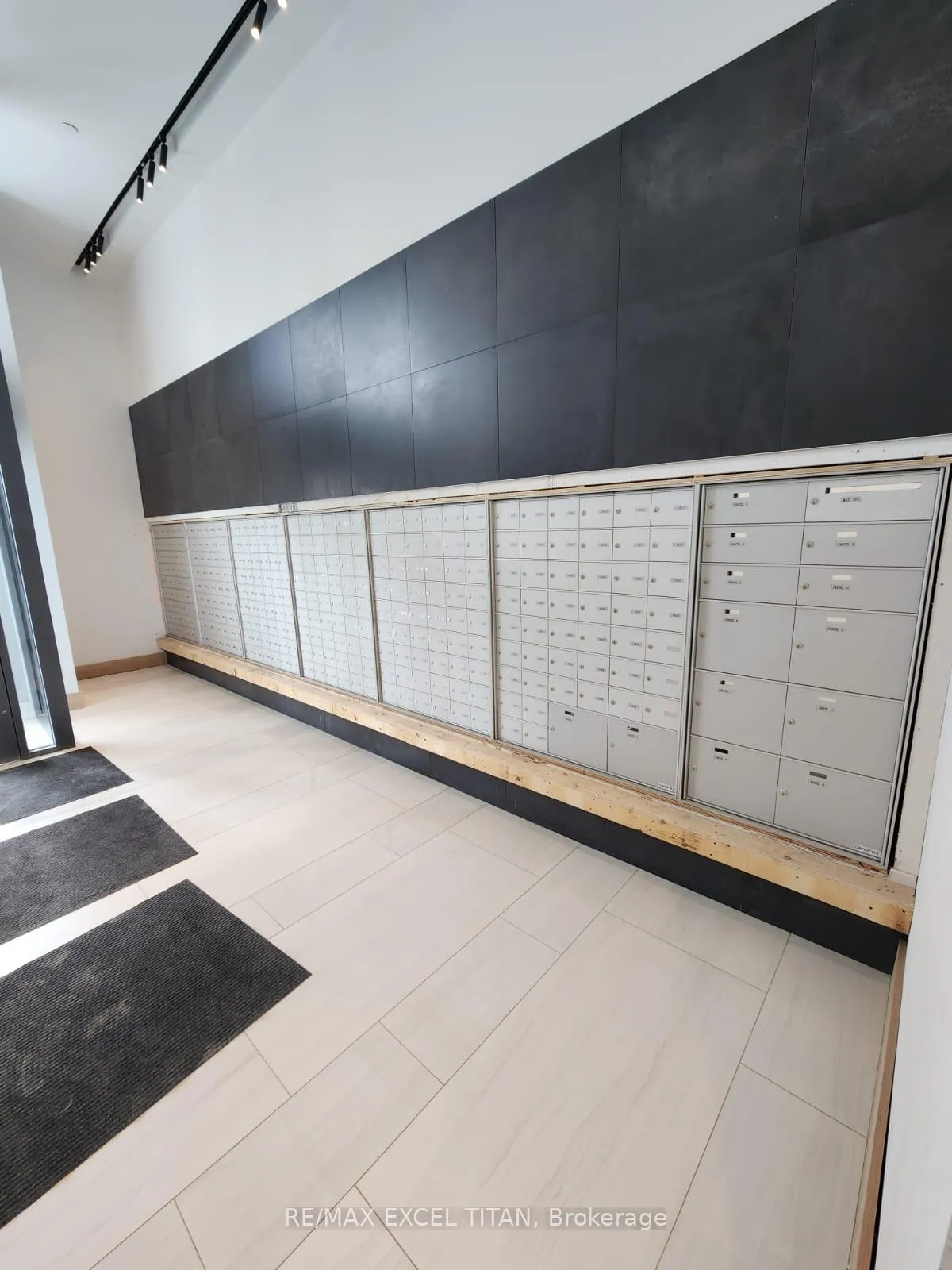 Photo 17 of Unit 1113, 2782 Barton Street, Hamilton, Riverdale — HOMEH