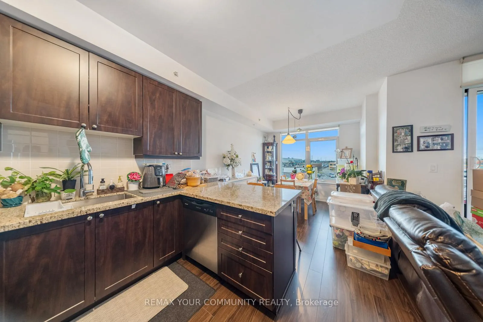 Photo 13 of Unit 315, 24 Woodstream Boulevard, Vaughan, Vaughan Grove — HOMEH