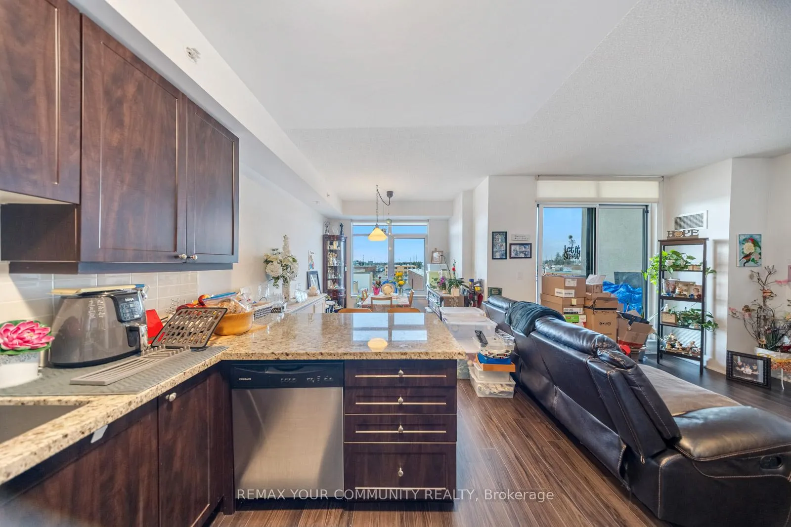 Photo 14 of Unit 315, 24 Woodstream Boulevard, Vaughan, Vaughan Grove — HOMEH