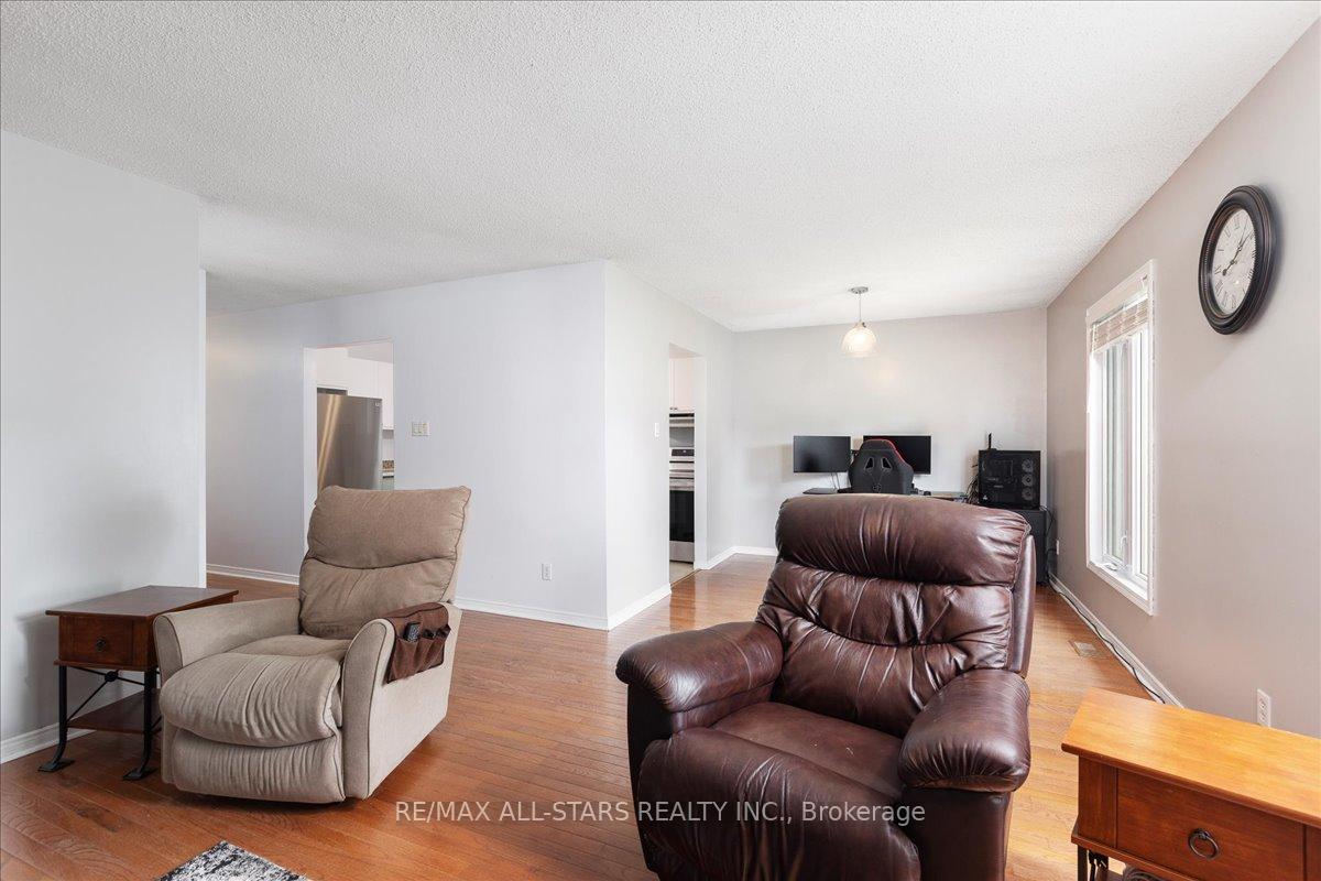 Photo 14 of 166 Silas Boulevard, Georgina, Keswick North — HOMEH
