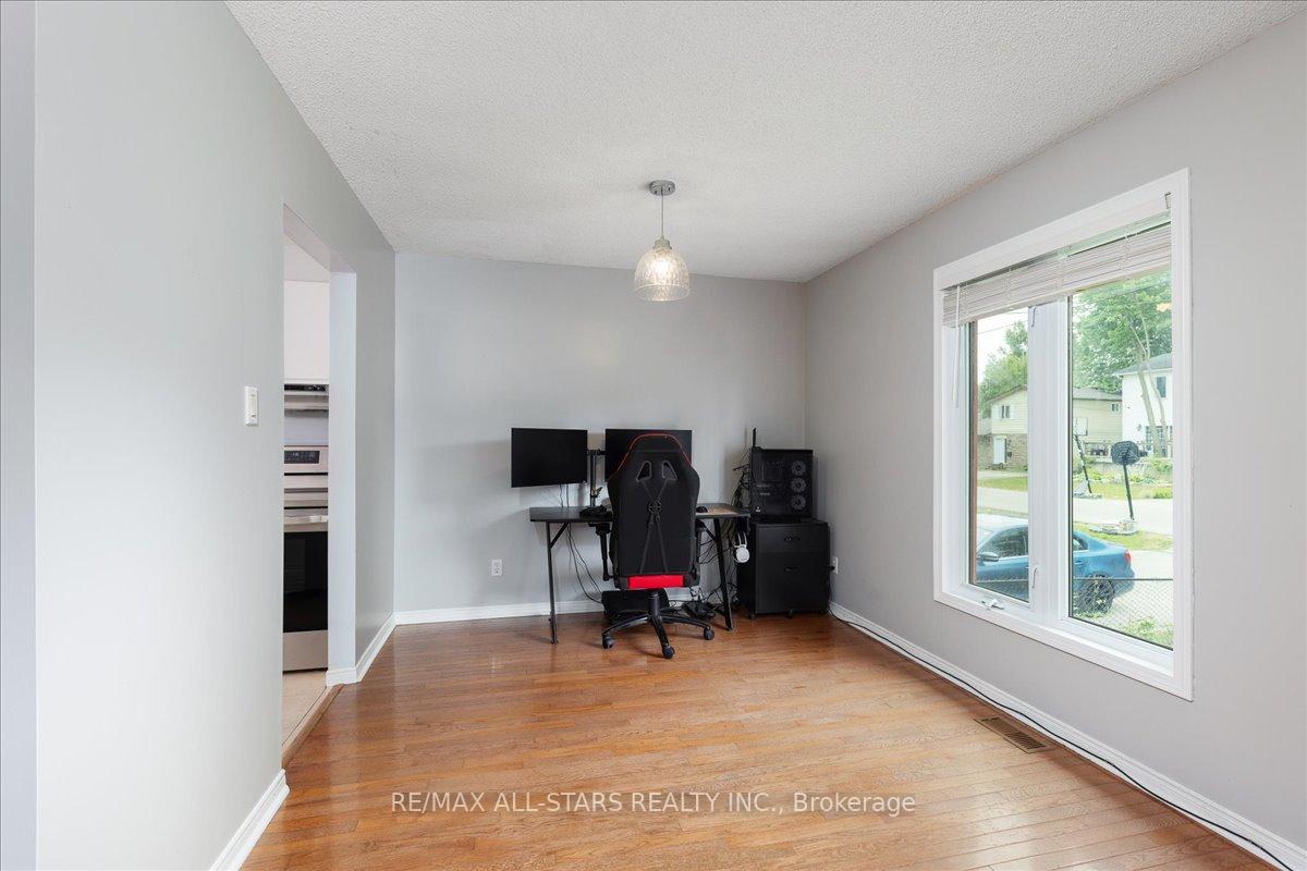 Photo 15 of 166 Silas Boulevard, Georgina, Keswick North — HOMEH