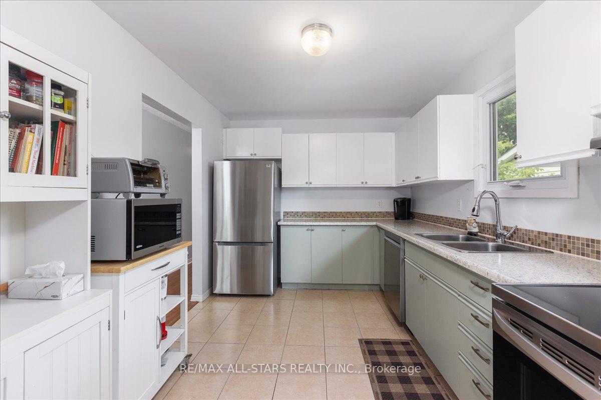 Photo 17 of 166 Silas Boulevard, Georgina, Keswick North — HOMEH
