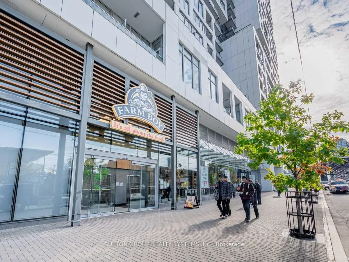 Photo 2 of Unit 817, 576 Front Street, Toronto, Waterfront Communities — HOMEH
